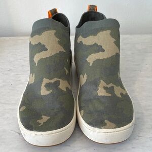 L.L. Bean Green and Tan Camouflage Women’s Sneakers